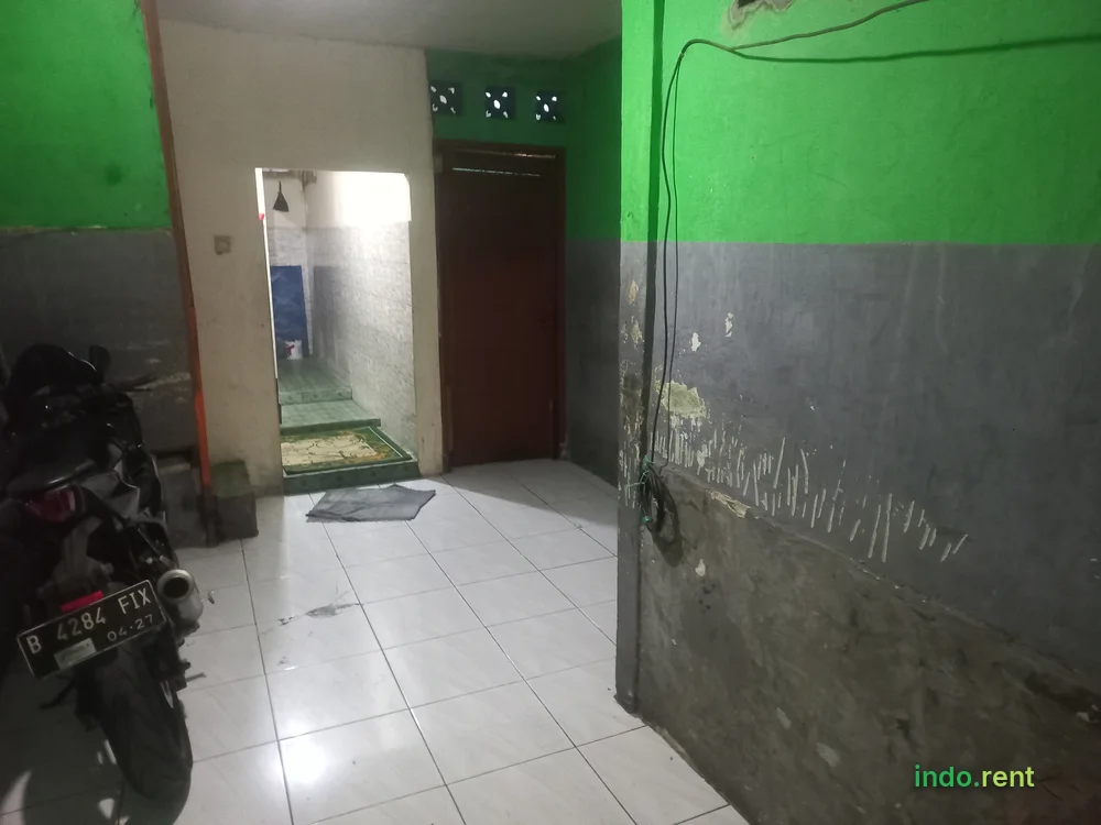 Dijual rumah untuk kost2an aktif 3