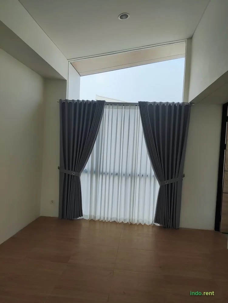DISEWAKAN RUMAH 2 LANTAI CENDANA ESSENCE EAST LIPPO KARAWACI 3