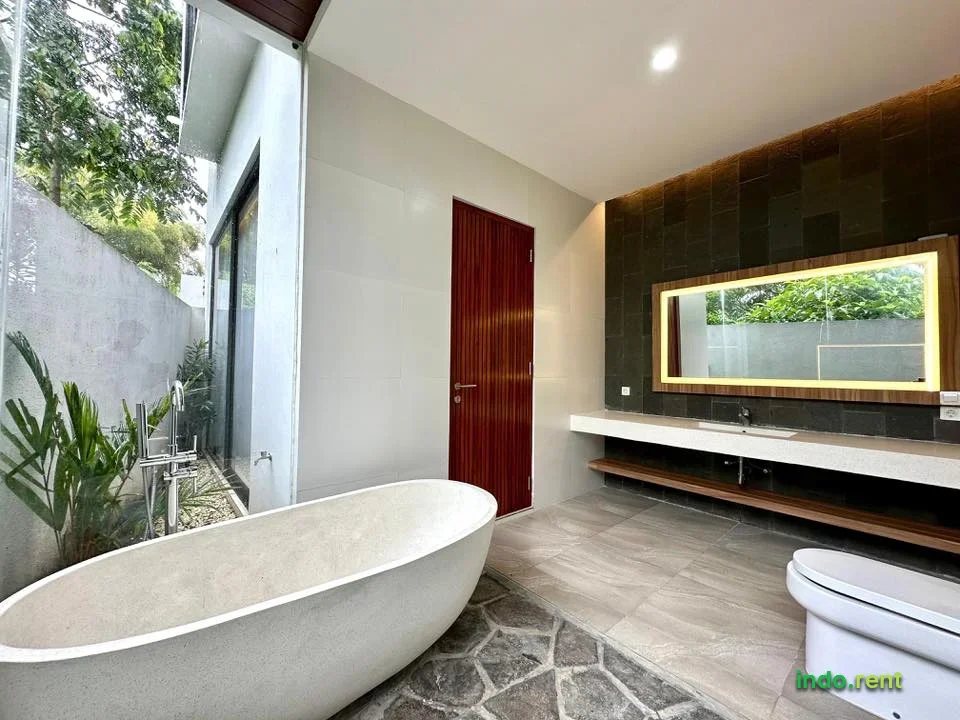 3 Bedroom Luxury Villa in Pererenan – Modern Style  5