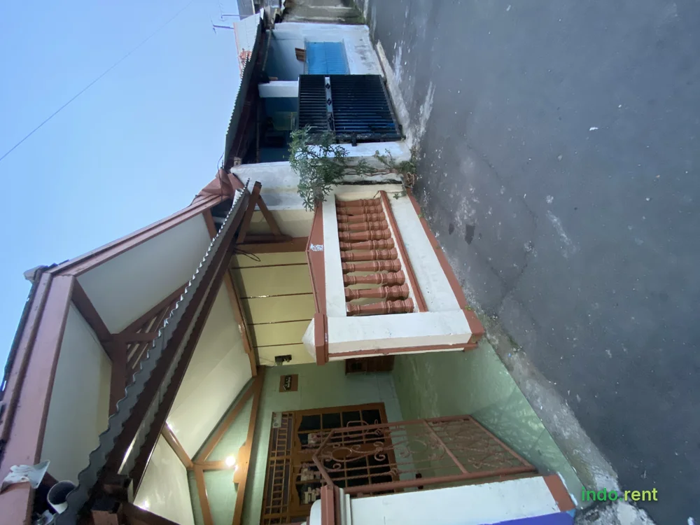 Di kontrakan rumah daerah kayu tinggi - Jakarta Timur