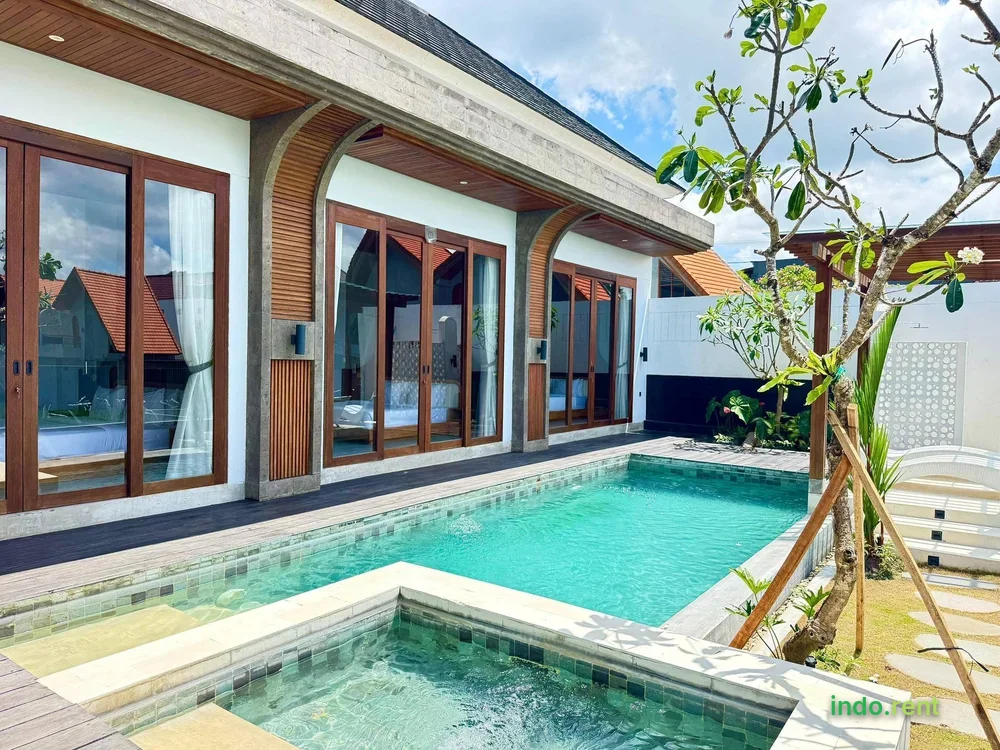 3 BEDROOMS VILLA LOCATED IN PERERENAN BEACH AVAILABLE FOR LEASE  8