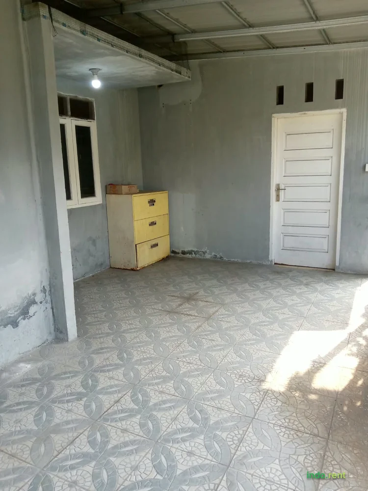 Disewakan rumah 1 lantai 2