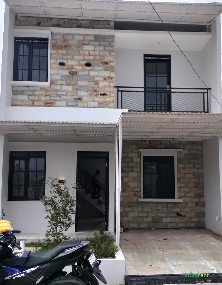 DISEWAKAN: Rumah Baru 2 Lantai Siap Huni
