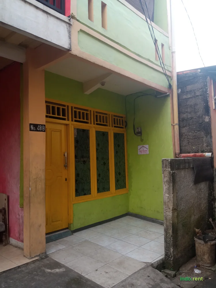Kontrakan rumah 2 lantai.free wifi Strategis jakarta timur 2