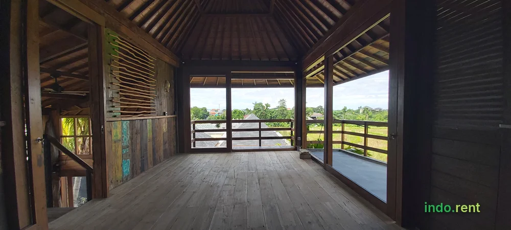 Charming 2-Bedroom Wooden Villa with Private Pool in Pererenan – Close to Seseh Beach