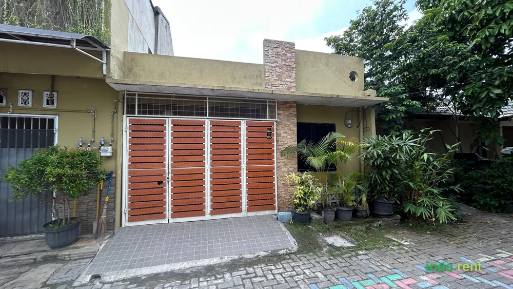 DISEWAKAN RUMAH NYAMAN & DEKAT KEMANAPUN  DI COMPLEX BUMI INDAH CITY  2