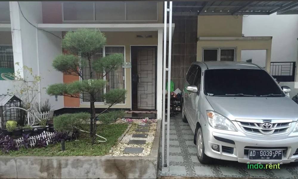 Disewakan rumah 2 lantai furnish