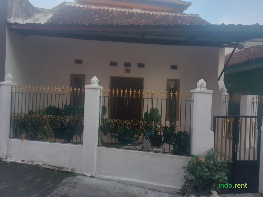 Rumah 2 lt di pusat kota 2