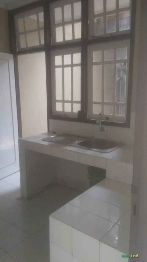 DIsewakan Rumah 2 Lantai Dekat dengan Taman Rekreasi Jaya Ancol 3