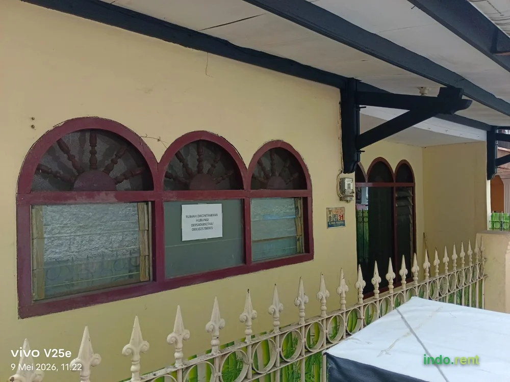DIKONTRAKAN RUMAH LUAS 100 M2 DAERAH STRATEGIS 2