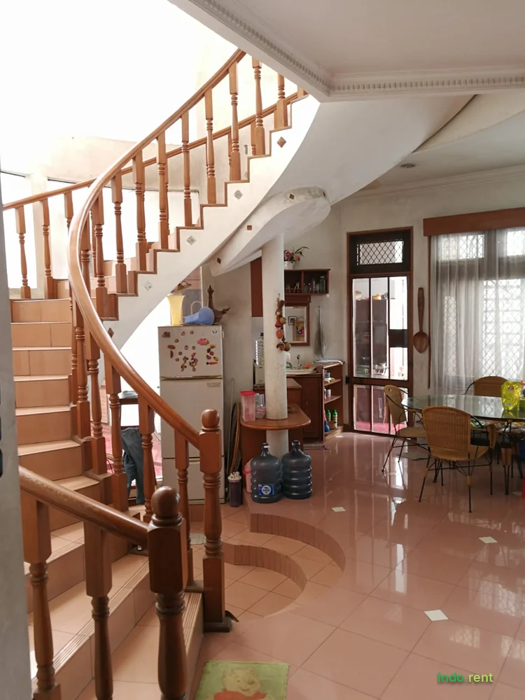 Dijual Rumah di Komplek Duren Sawit 3