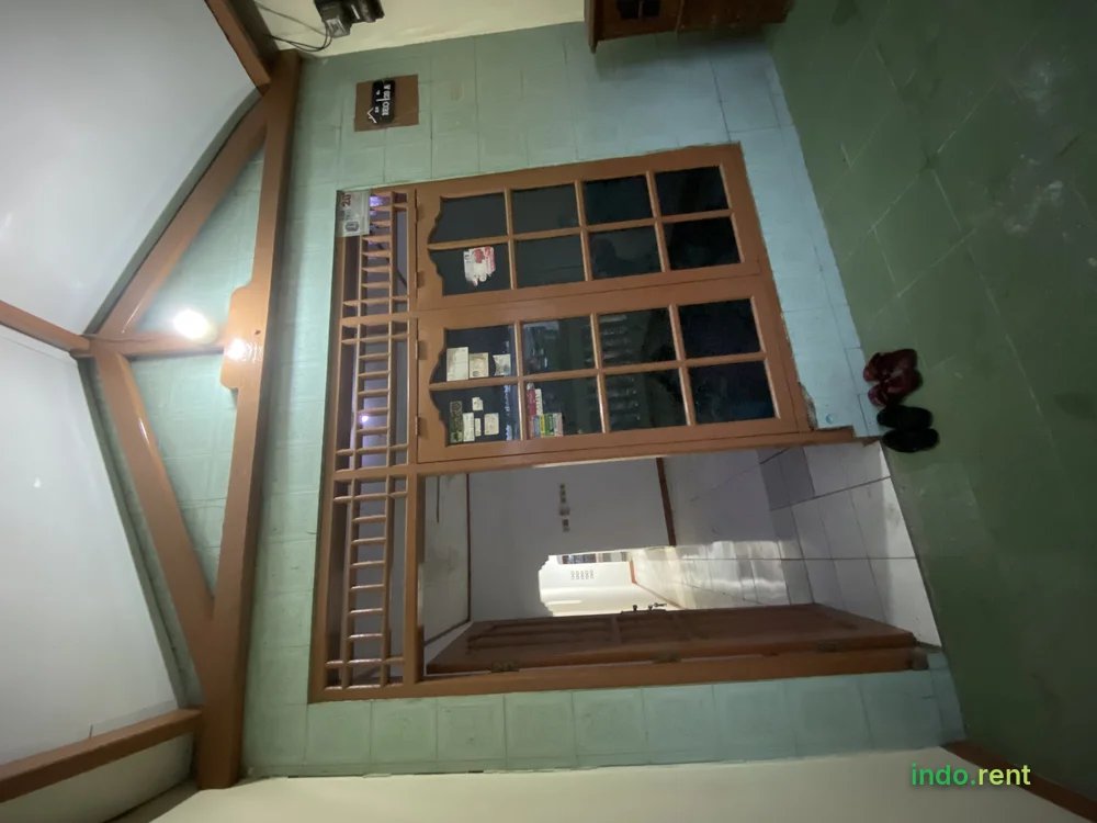 Di kontrakan rumah daerah kayu tinggi - Jakarta Timur 2