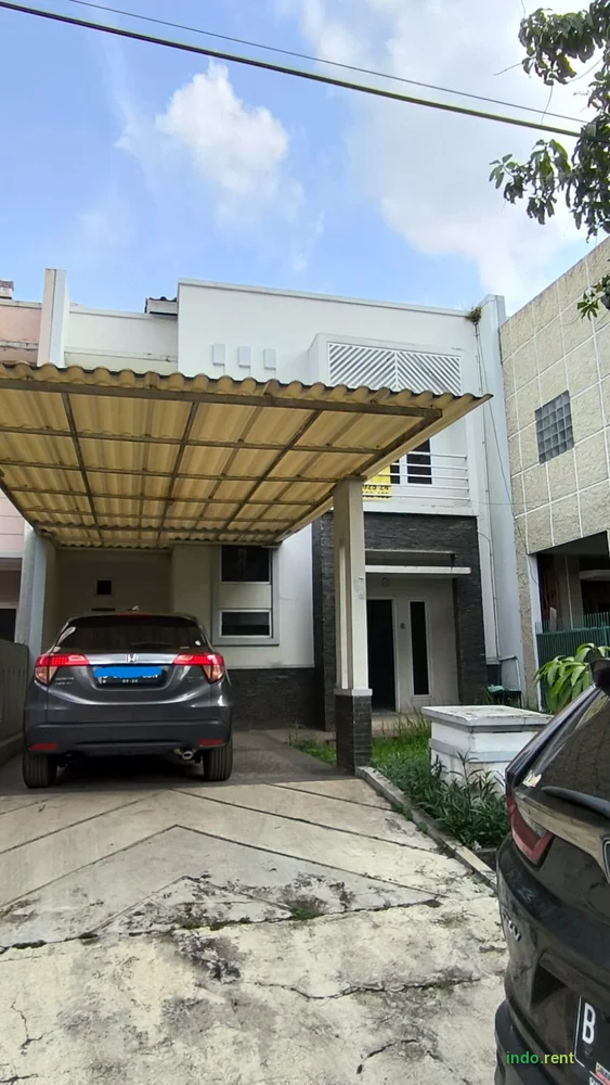 Untuk Disewa Rumah 2 Lantai Di Kawasan Hunian Nyaman