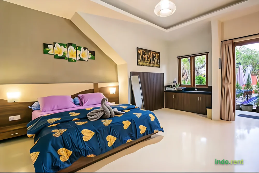 Villa 8 BR Dekat pantai Sanur, 6 Manit berjalan ke ICON MALL BALI 2