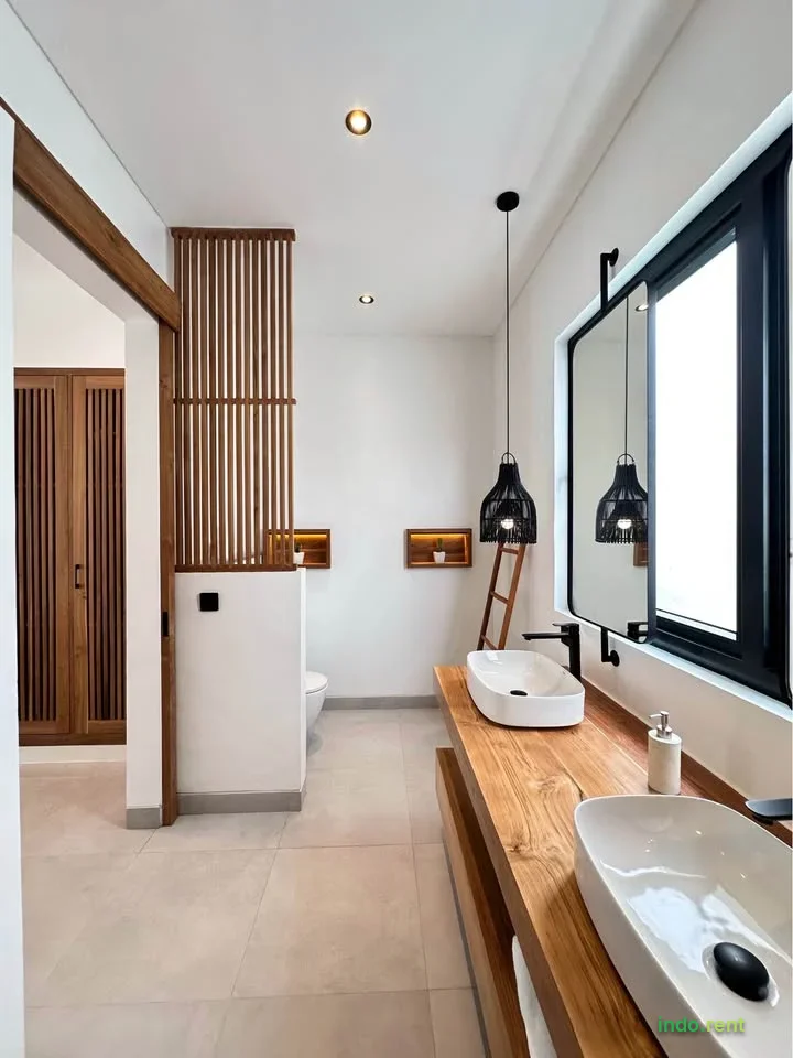 2 Beds 3 Baths - House 3