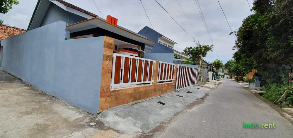 RUMAH BARU DI SEDAYU (LOKASI STRATEGIS) BU 2