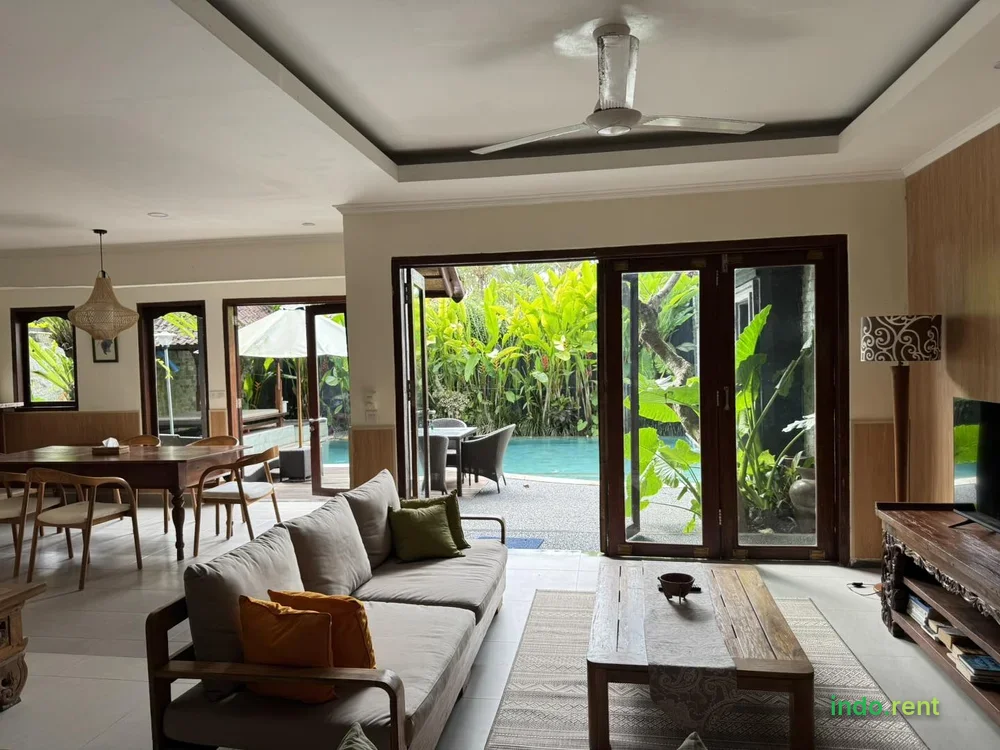 5 bedroom villa with private pool in Kedewatan area 2
