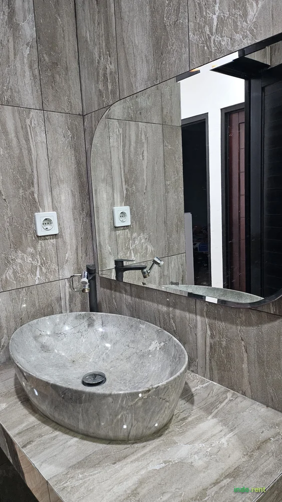 Di Sewakan Rumah Di Kota Wisata 3