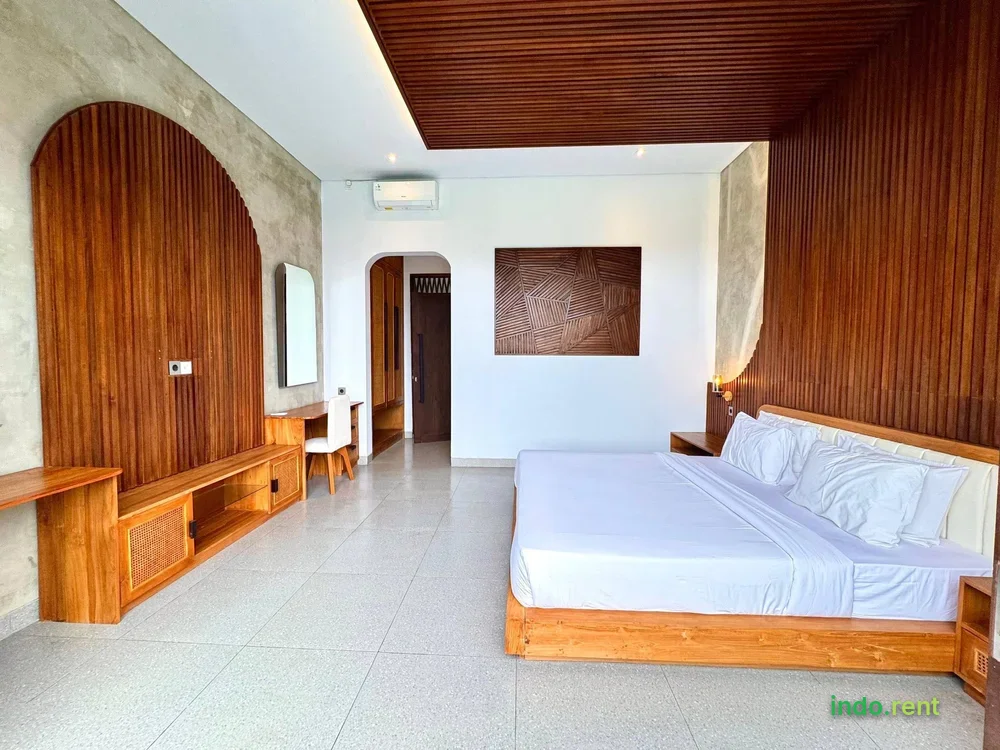 3 BEDROOMS VILLA LOCATED IN PERERENAN BEACH AVAILABLE FOR LEASE  3