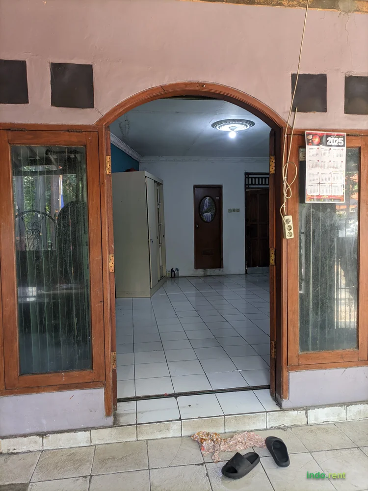 Rumah di SEWA kan Perumnas Klender 2
