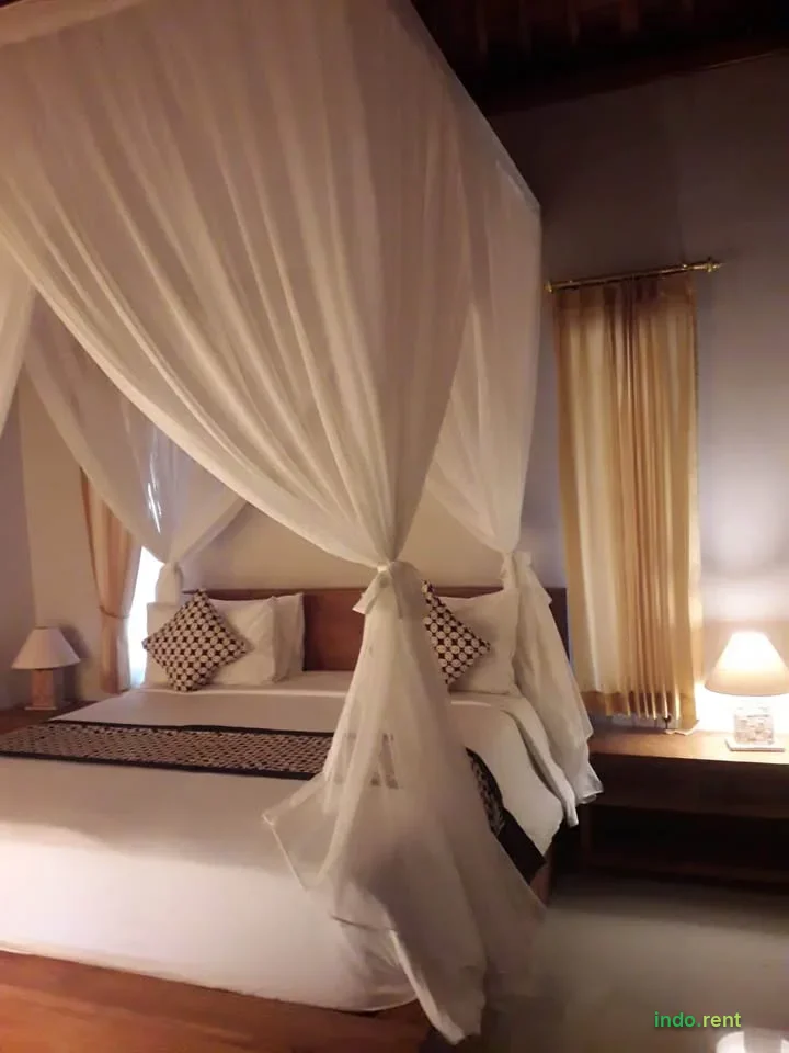 Available one bedroom house