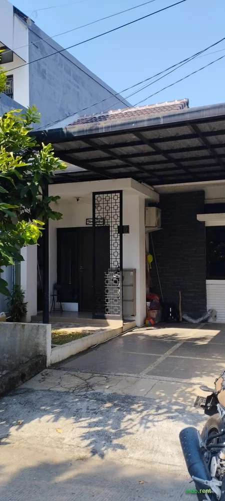 Disewakan rumah semi furnish siap huni dan cocok buat {{ADDRESS}}