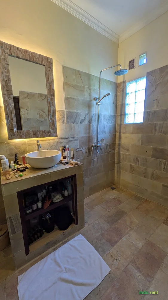 🏡 2BR Furnished Flat – Peliatan, Ubud | From June 19 4