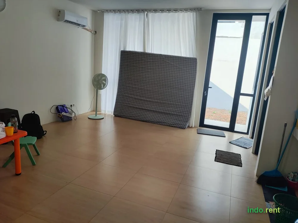 DISEWAKAN RUMAH 2 LANTAI CENDANA ESSENCE EAST LIPPO KARAWACI 2