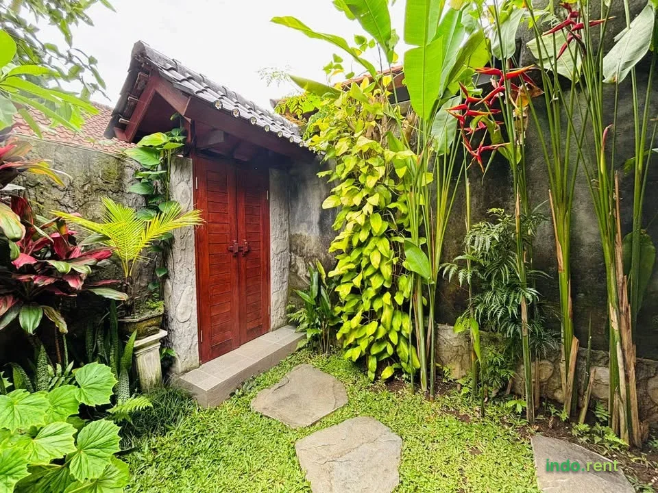 1 Bedroom 1 Bathroom - House 8