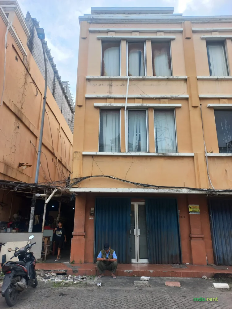 DISEWAKAN -murah - Nego - RUKO 3 LANTAI DI {{ADDRESS}} GADING