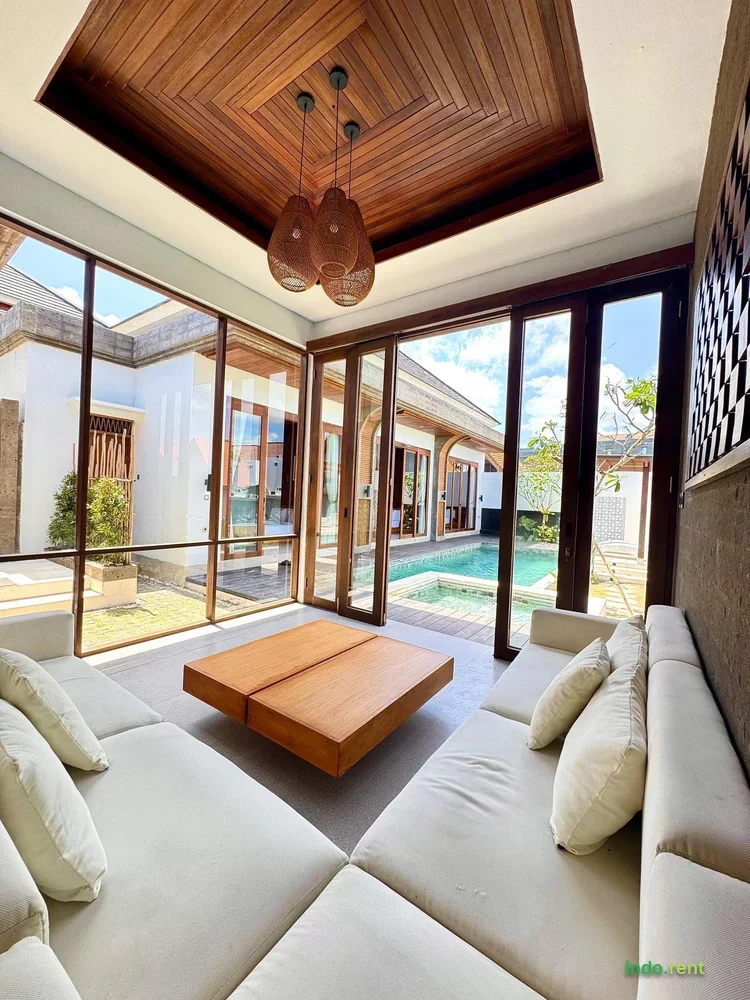 3 BEDROOMS VILLA LOCATED IN PERERENAN BEACH AVAILABLE FOR LEASE  9