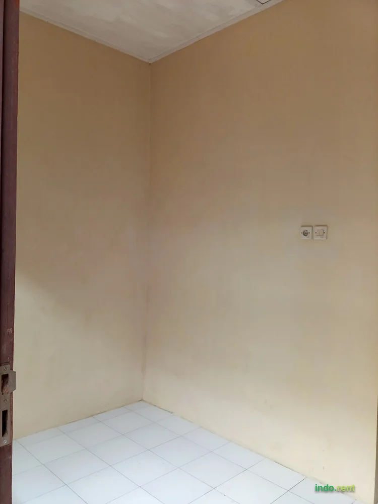 Di kontrakan, lokasi Belakang kantor kecamatan pl gadung Jakarta Timur 2
