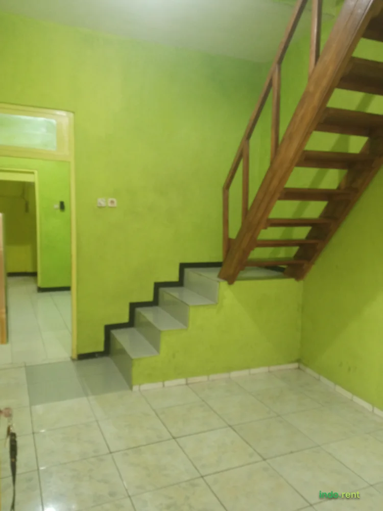 Kontrakan rumah 2 lantai.free wifi Strategis jakarta timur 3