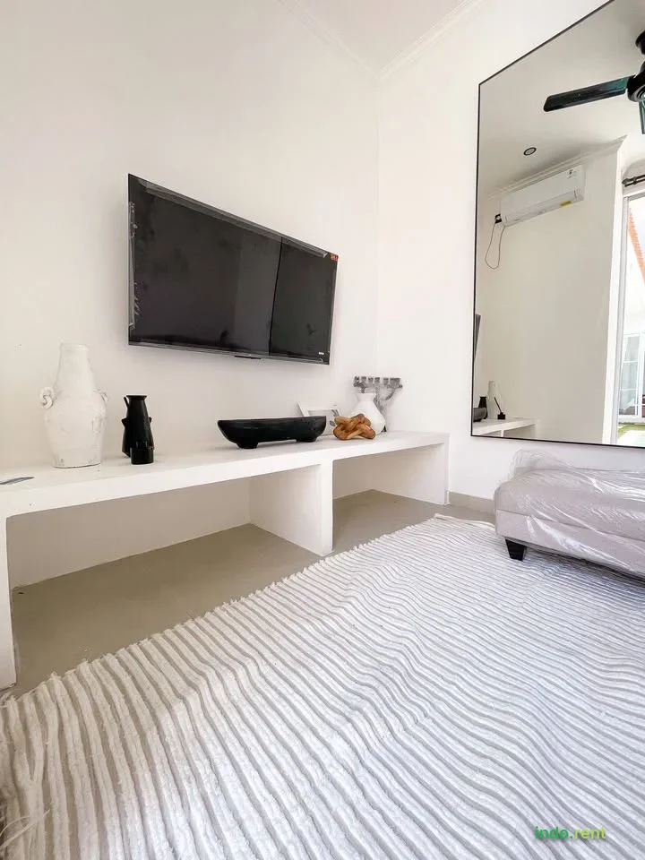 3 BR 3 barhroom villa close to Batu Bolong 9