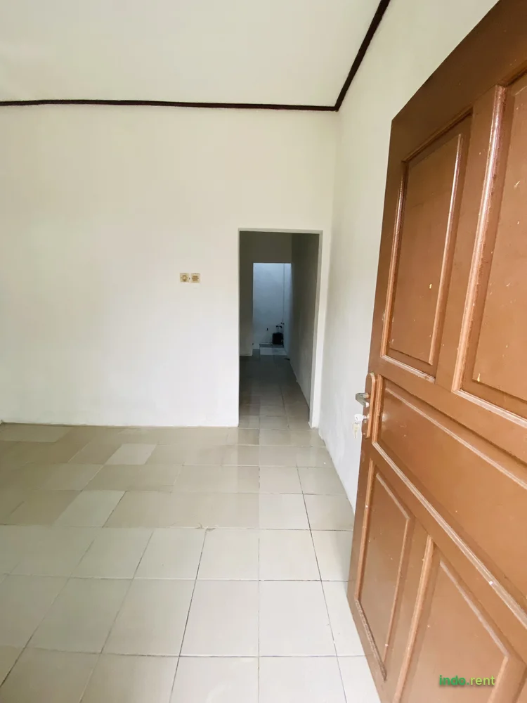 Disewakan Rumah Kontrakan di Lokasi Strategis di Serpong, Tangerang Selatan 2