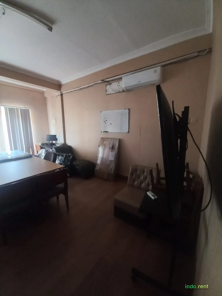 DISEWAKAN -murah - Nego - RUKO 3 LANTAI DI {{ADDRESS}} GADING 3