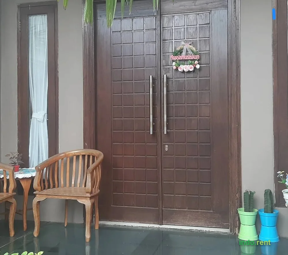 JUAL RUMAH 2 LANTAI SIAP HUNI (HARGA BISA NEGO) 3