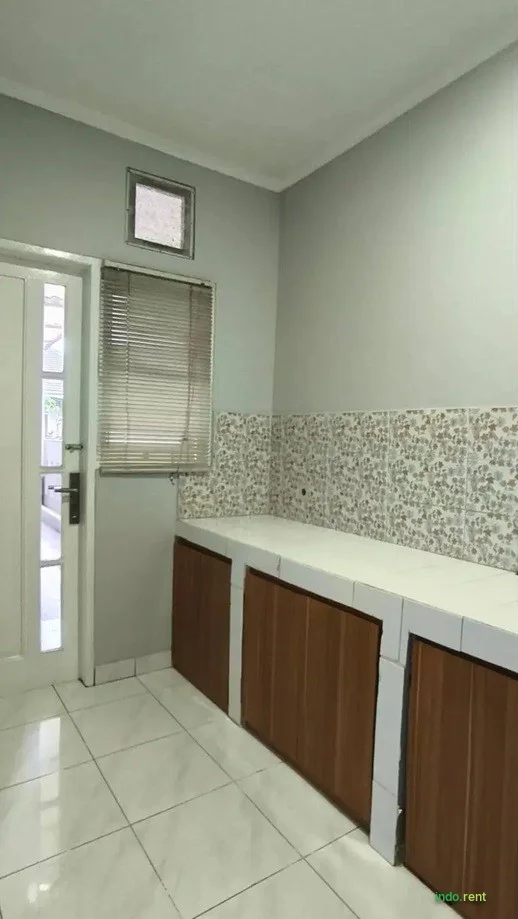 Untuk Disewa Rumah 2 Lantai Di Kawasan Hunian Nyaman 2