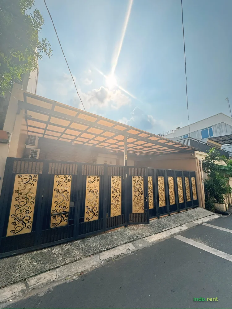 Dijual Rumah Strategis di Bali Matraman Tebet, Depan Masjid, Dekat Perkantoran & Sekolah
