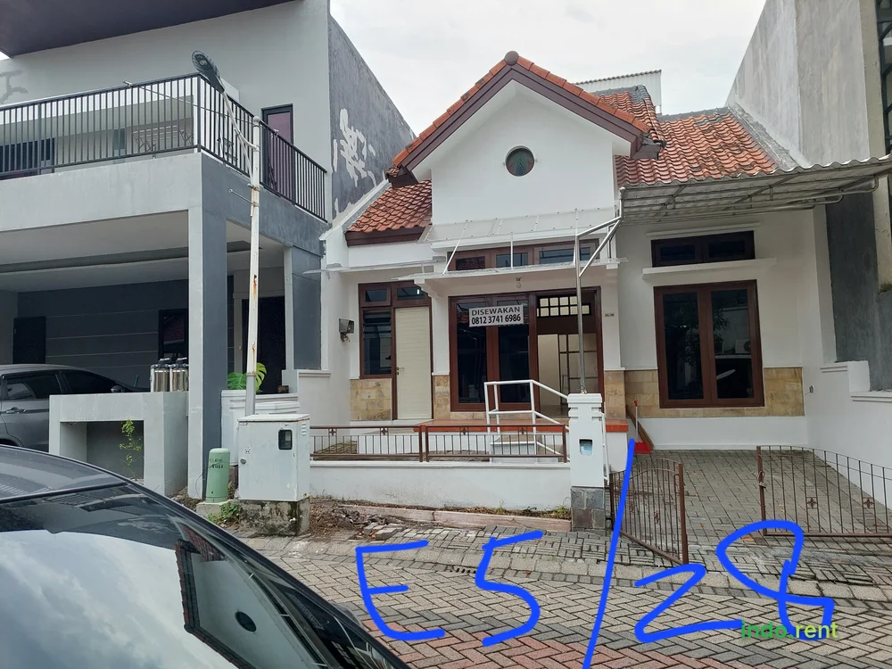 Menyewakan rumah, Taman Gapura, Citraland, Surabaya barat 2