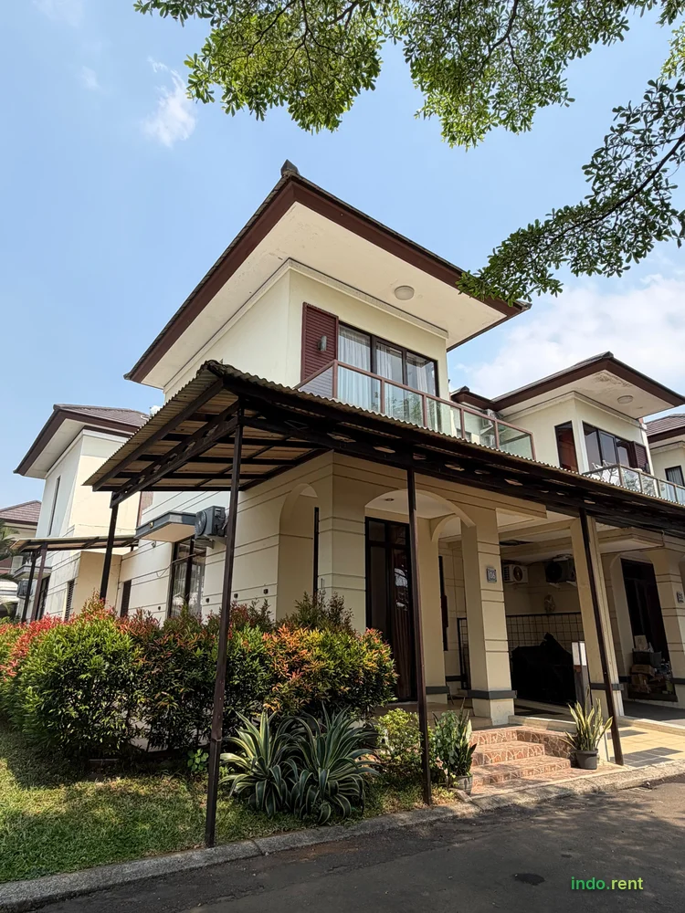 Disewakan rumah siap huni di Lavon Swancity 2