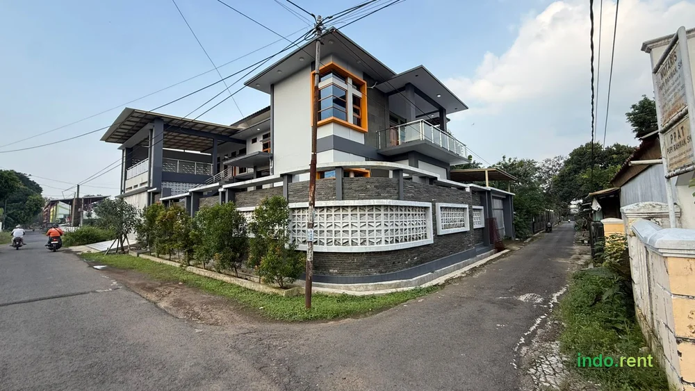 DIJUAL CEPAT RUMAH MEWAH DI SUBANG KOTA 2