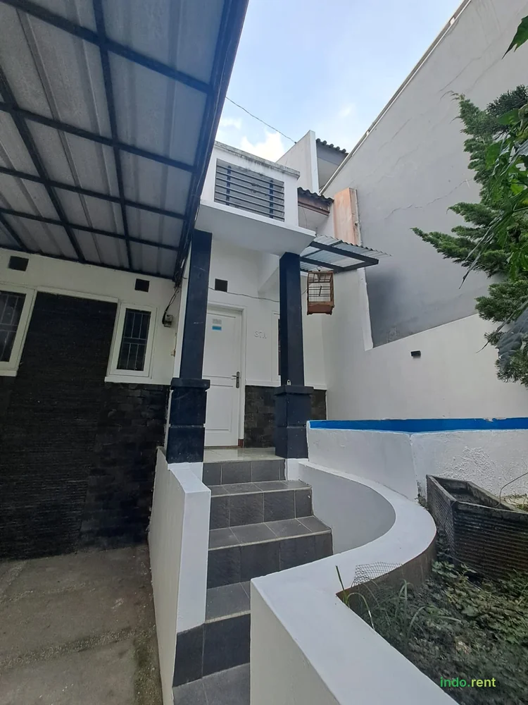 DIKONTRAK KAN Rumah Asri, sejuk, aman dan SIAP HUNI di Jalan Taman Cihanjuang 1 no 37A