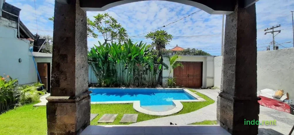 House for yearly rent in Seminyak 9