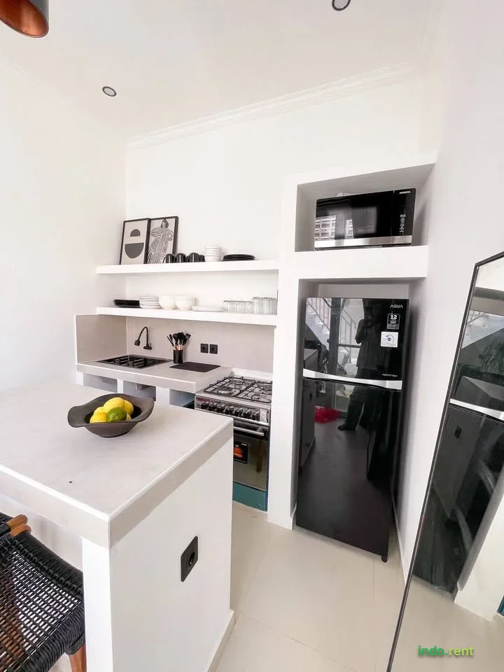 3 BR 3 barhroom villa close to Batu Bolong 4