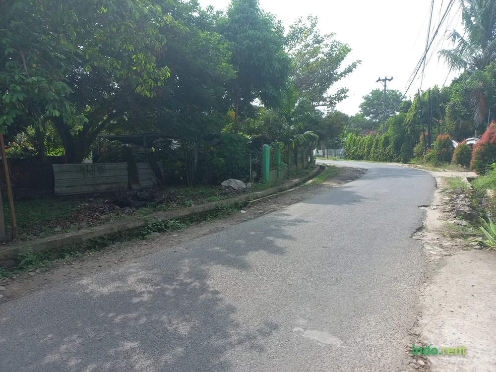 rumah berlokasi strategis 3