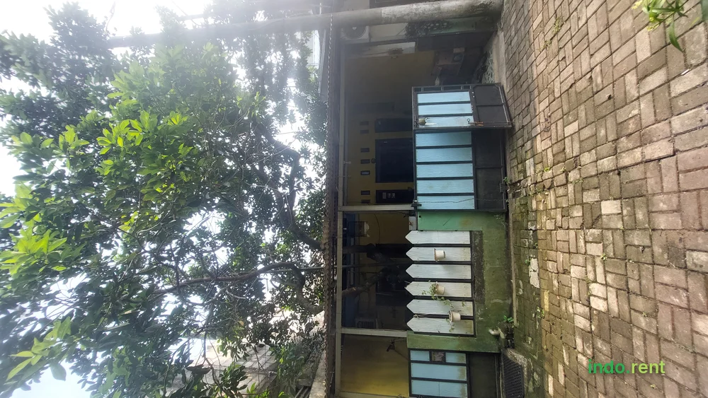 Rumah siap huni lokasi strategis diparung